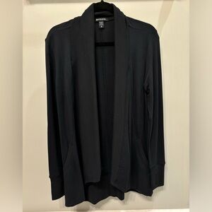 Athleta Pranayama Restore Wrap in Black, XS